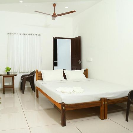 Bethesda Inn Kochi Extérieur photo