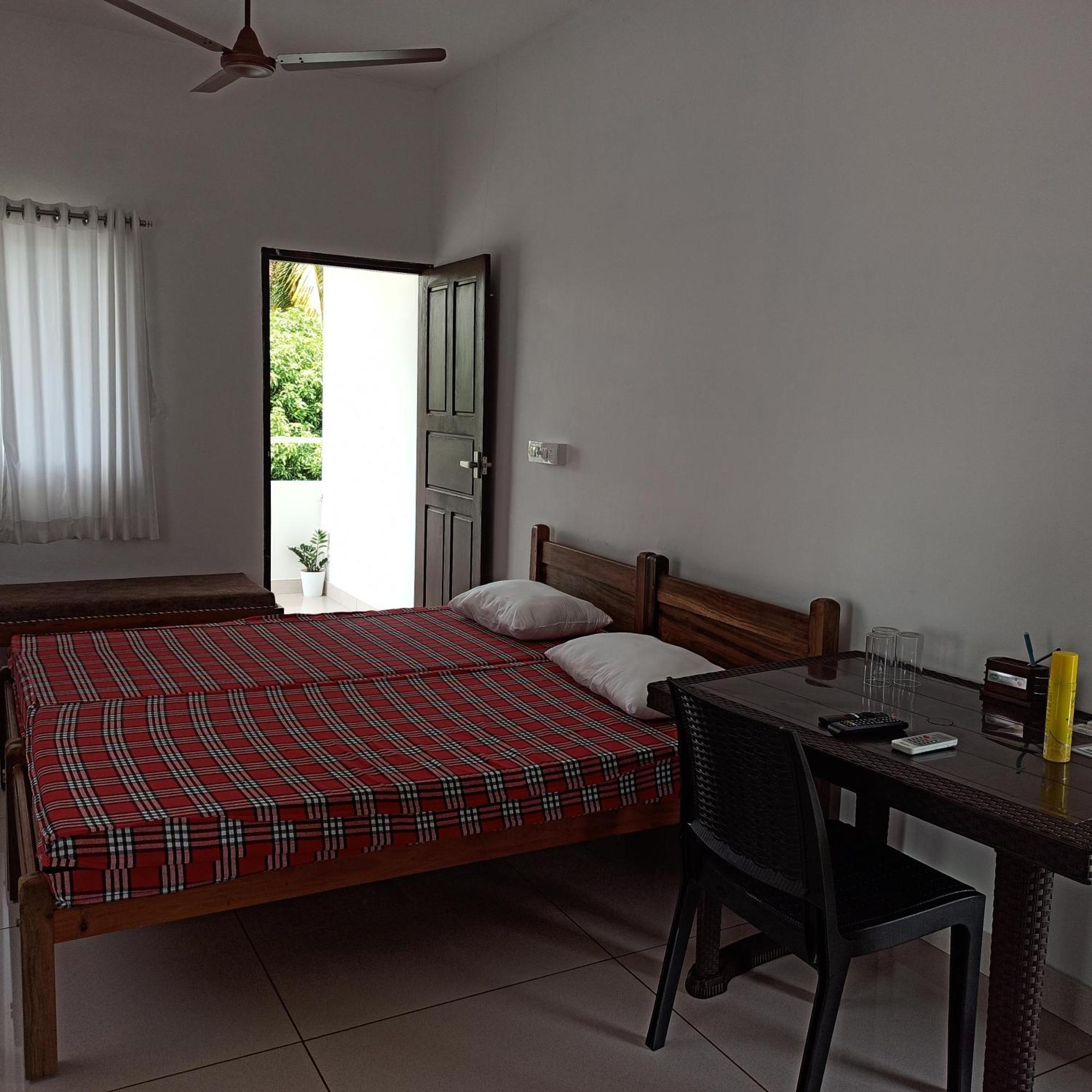 Bethesda Inn Kochi Extérieur photo